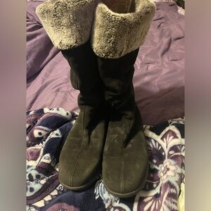 La Canadienne Trevis Waterproof Black Suede Boots Faux Fur Lined Size‎ 8M